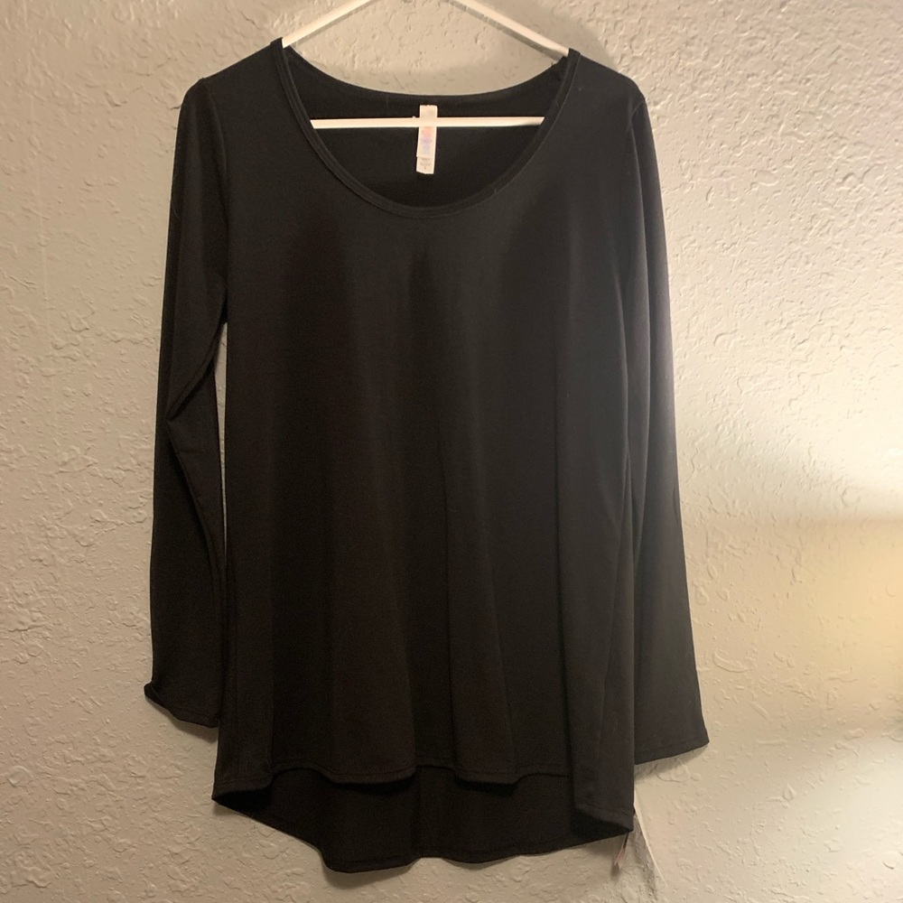 Solid black Lularoe Lynnae